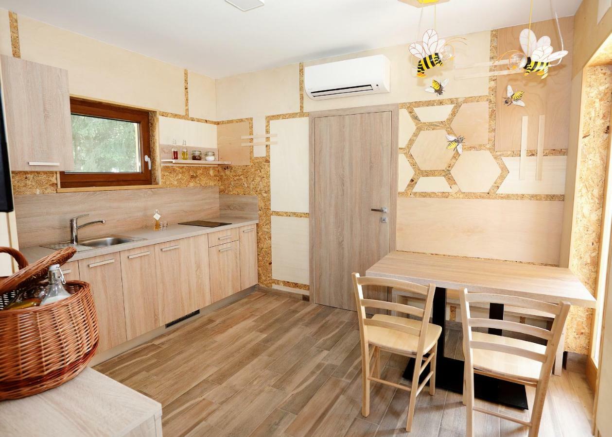 Honey Paradise Glamping Resort Dobova Exterior foto